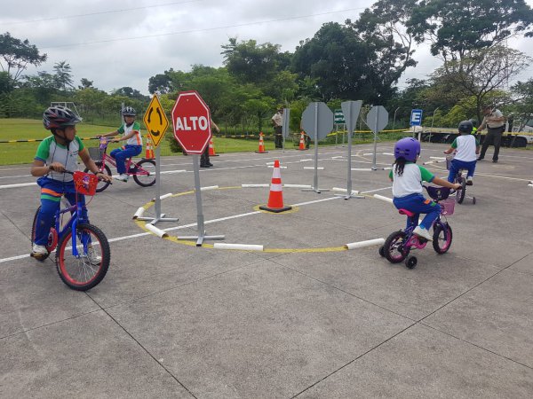 Lanzamos programa de educación vial en escuelas de la Costa Sur