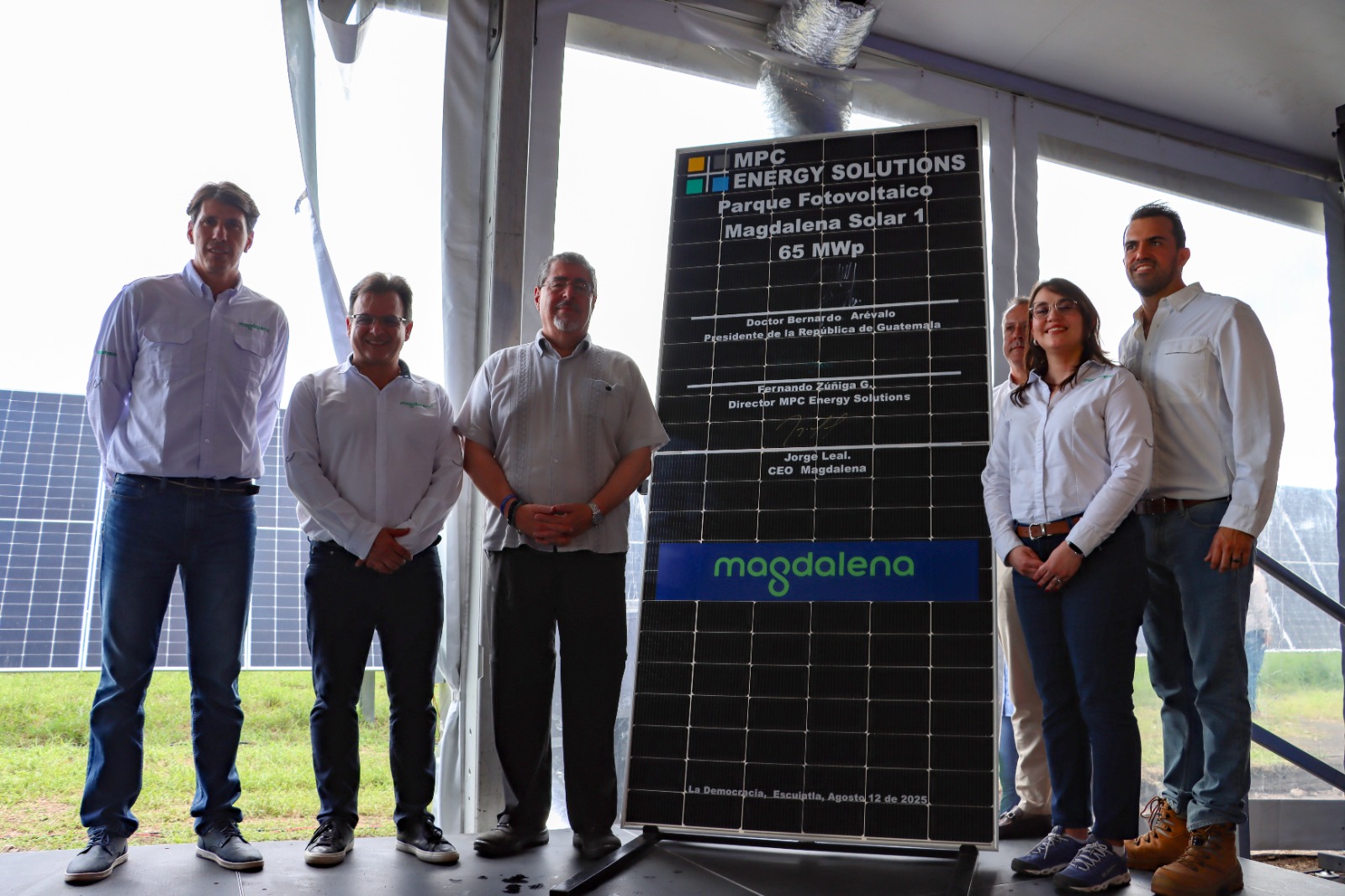 Magdalena inaugura planta solar que abastecerá amás de 15 mil hogares en Guatemala